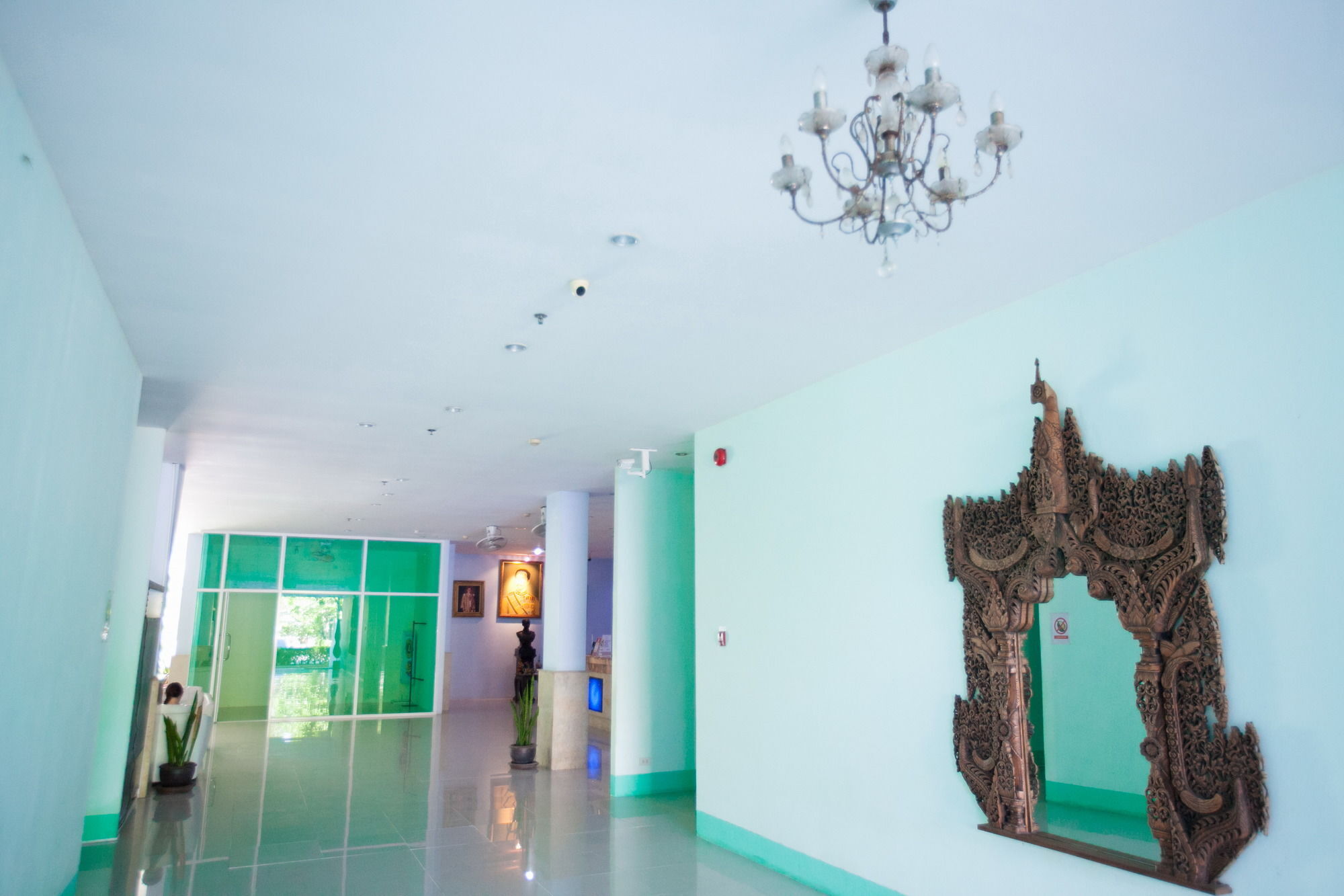 Chalong Beach Hotel Phuket Rawai Kültér fotó